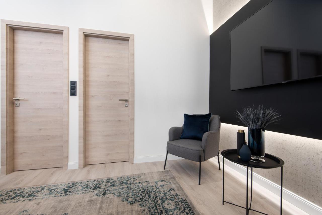Hollo 3 Bedroom Downtown