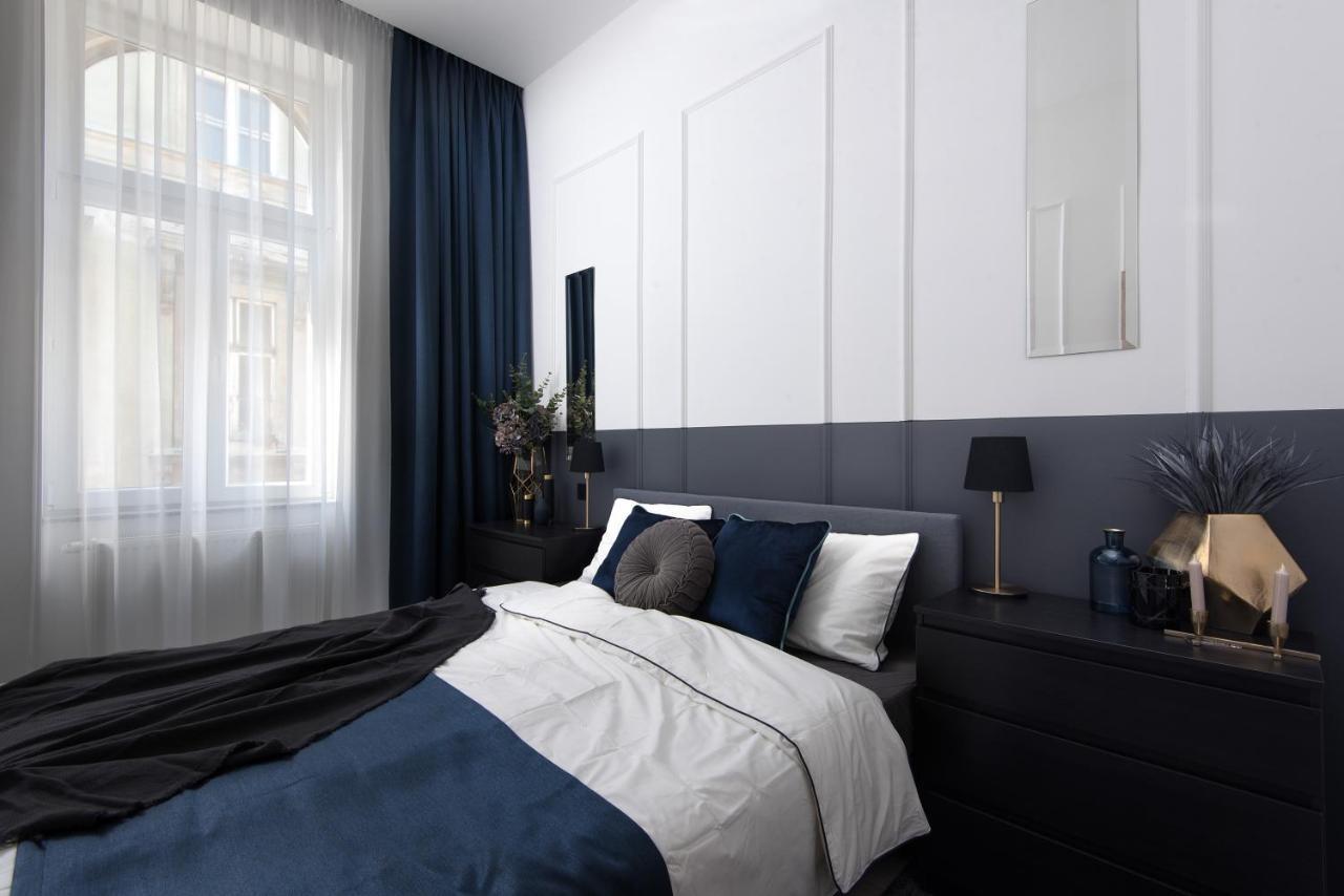 Holló 3 Bedroom Downtown Apartman